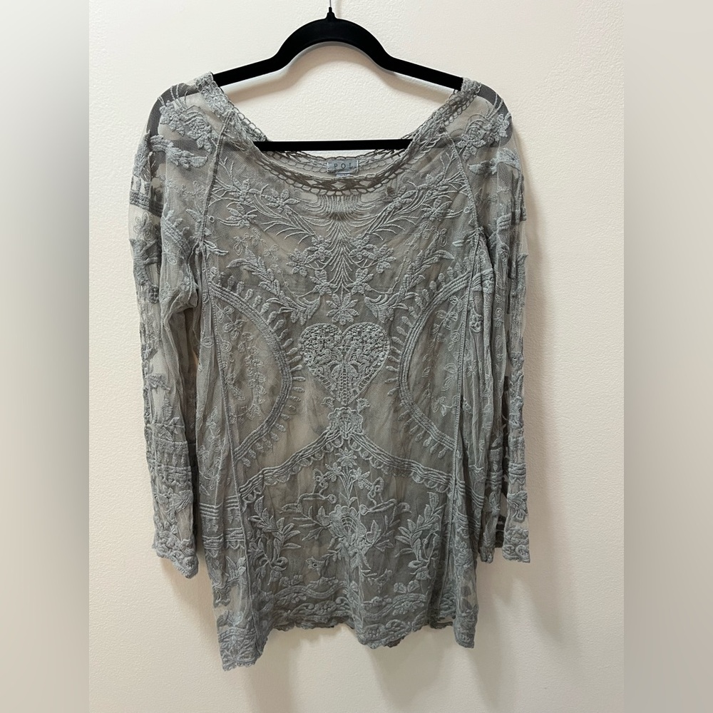 NWOT POL Gray Lace Top Size S/M